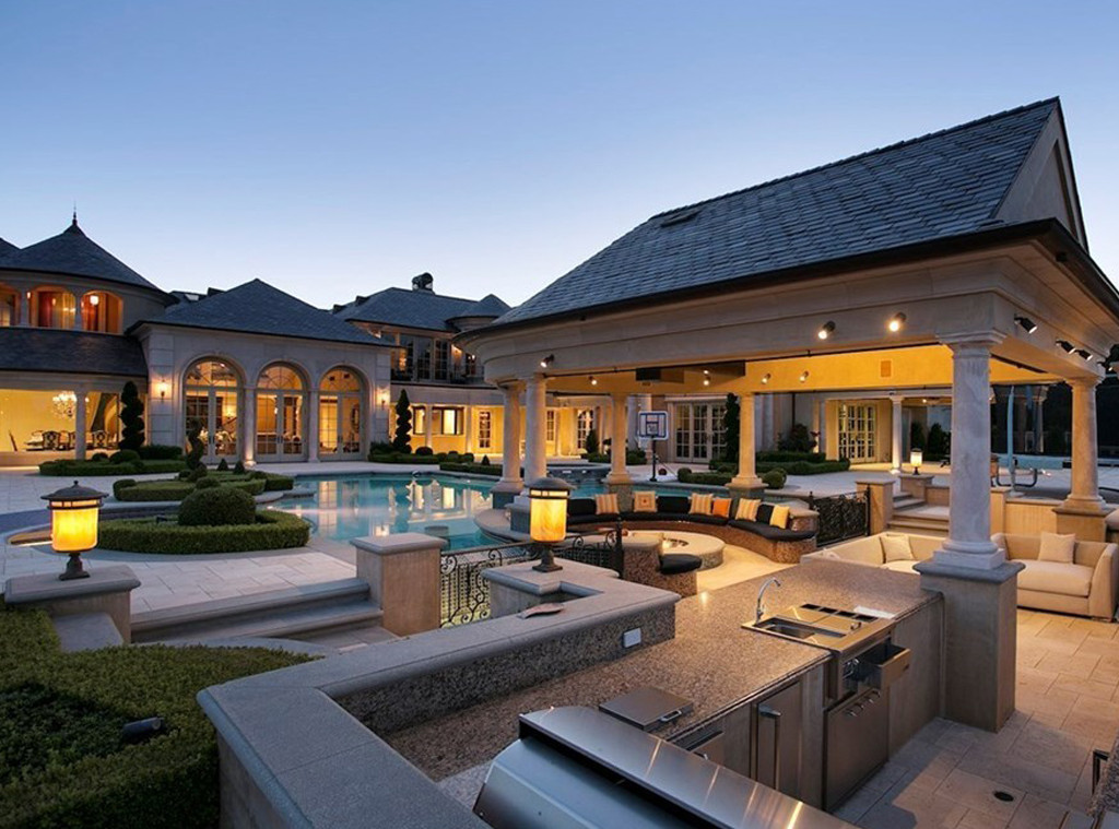 Jeffree Star S New Mega Mansion Is 14 6 Million Of Luxury Go Inside E Online